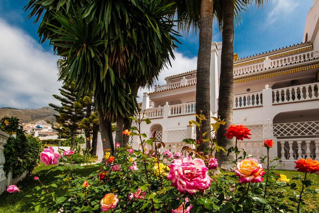 Apartamentos Las Rosas De Capistrano Nerja Exterior foto