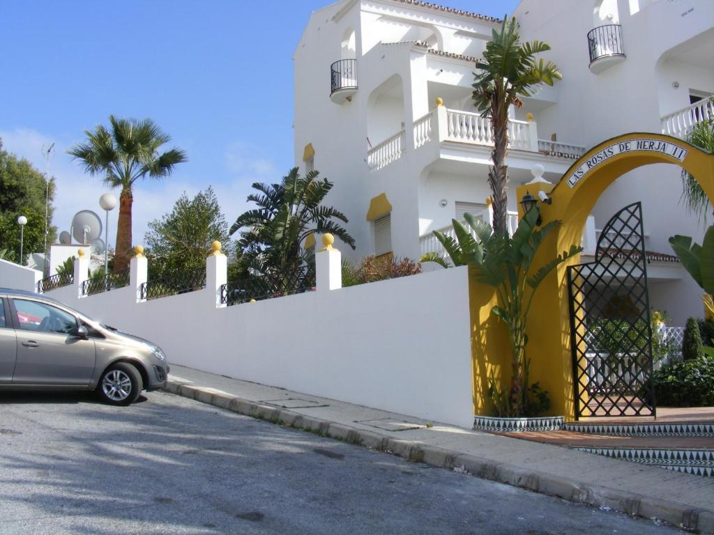 Apartamentos Las Rosas De Capistrano Nerja Exterior foto