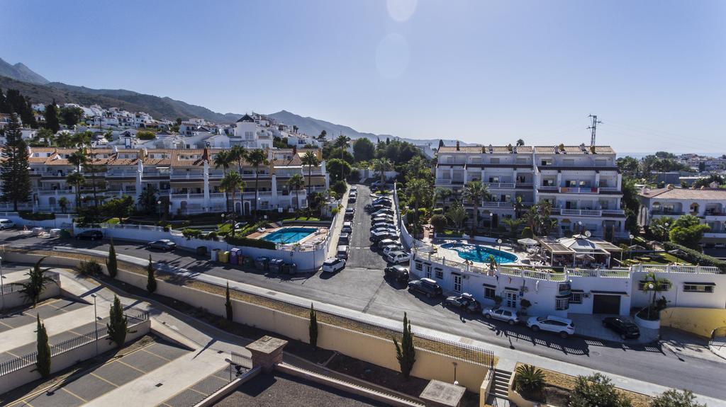 Apartamentos Las Rosas De Capistrano Nerja Exterior foto